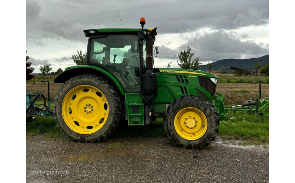 John Deere 6120R Używany - 2