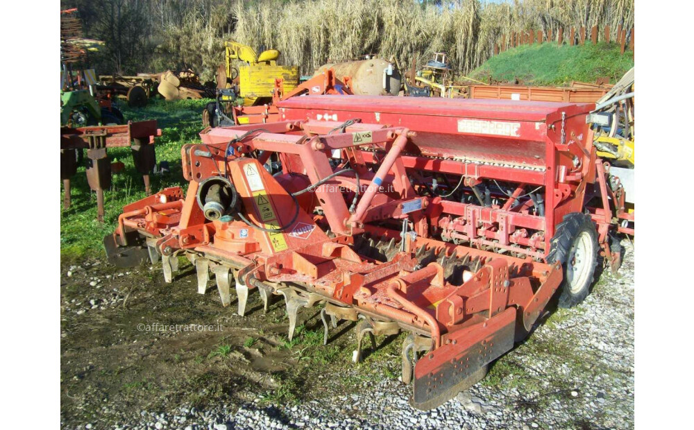 Gaspardo M 300 F23 + Kuhn HR 3003 D Używany - 2