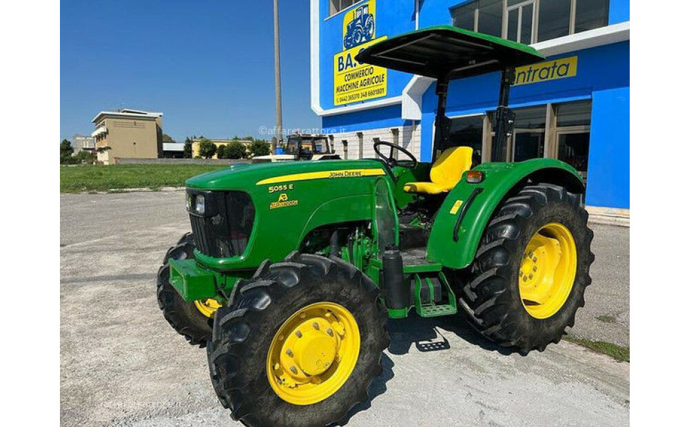 John Deere 5055 E Usato - 2