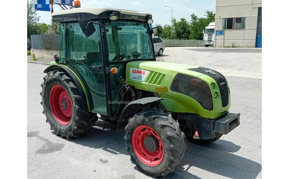 Claas NEXOS 240 F Używany - 6