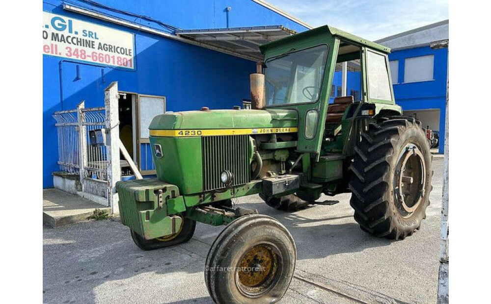 John Deere 4230 Używany - 2