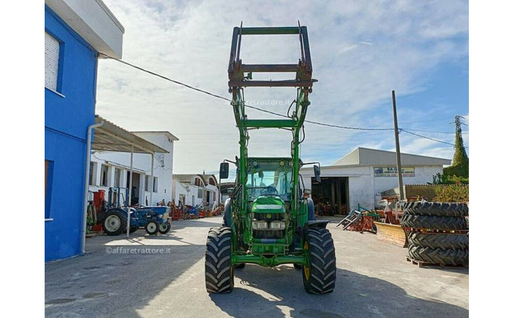 John Deere 5820 Używany - 3