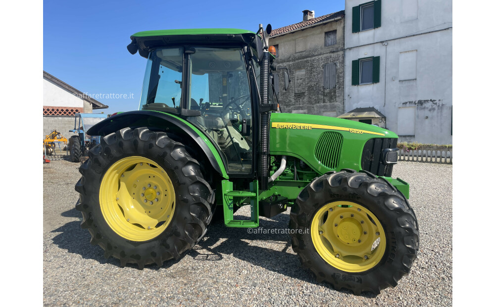 John Deere 5820 Używane - 1