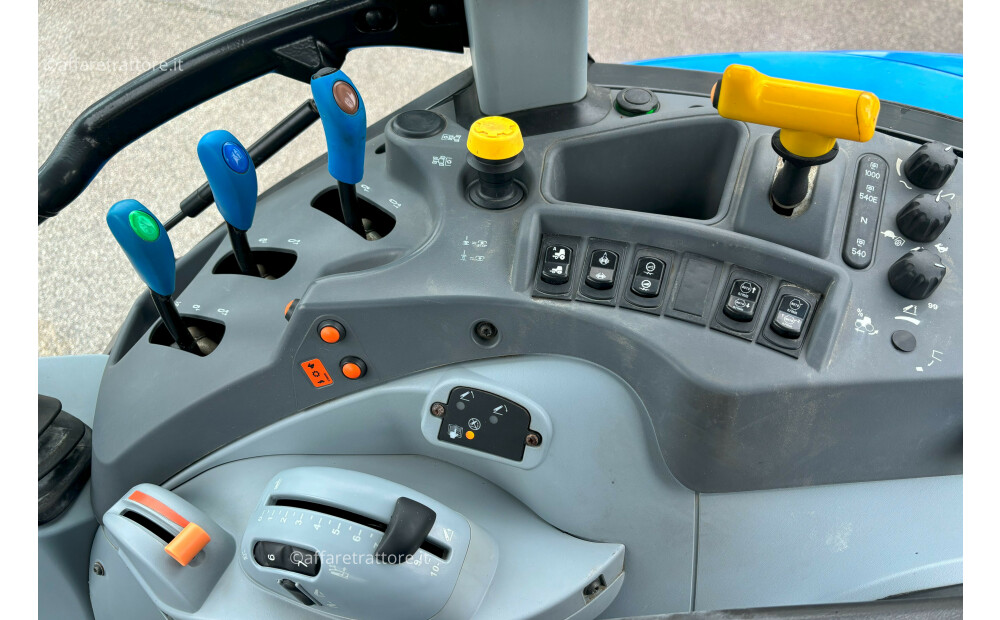 New Holland T5 Electro Command Używane - 6