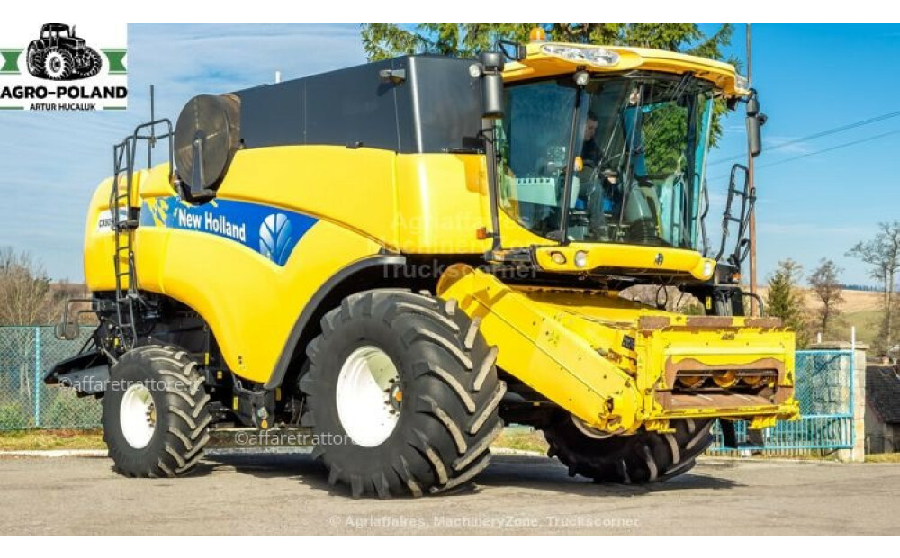 New Holland CX 8090 - VARIO 7,32 M - ANNO 2013 Używane - 2