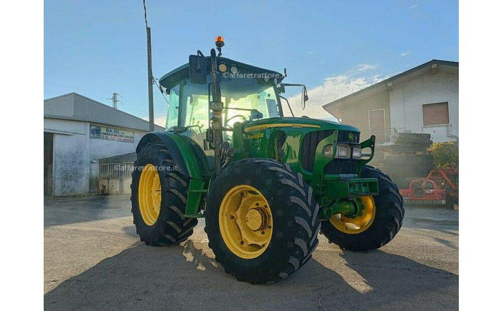 John Deere 5820 Używany - 2