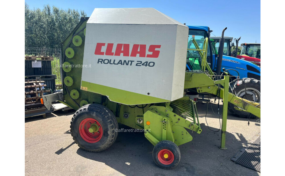 Claas ROLLANT 240 Usato - 3