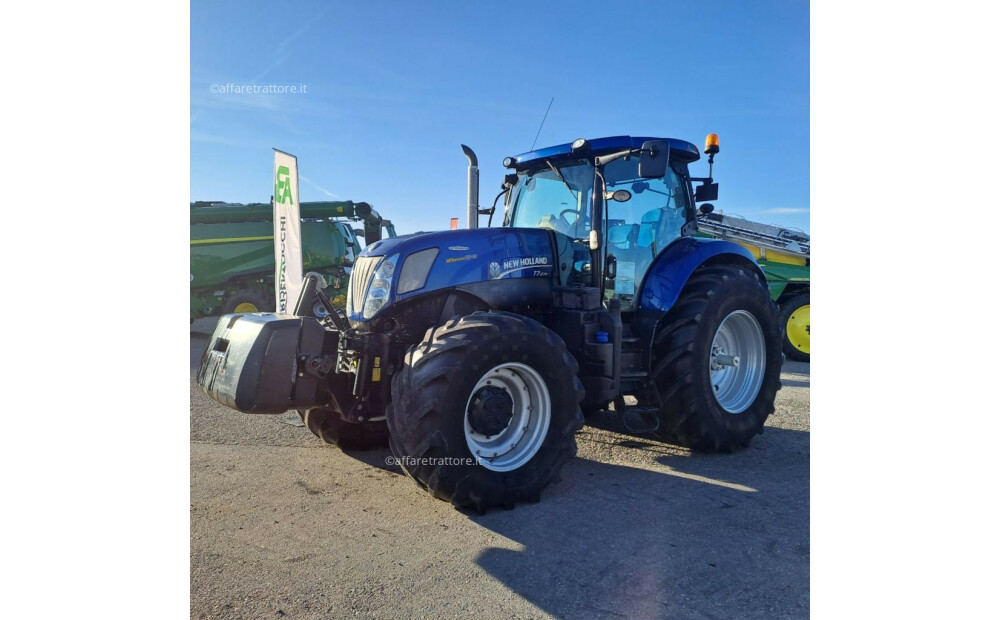 New Holland T7.270 AUTOCOMMAND BLUE POWER Używany - 1