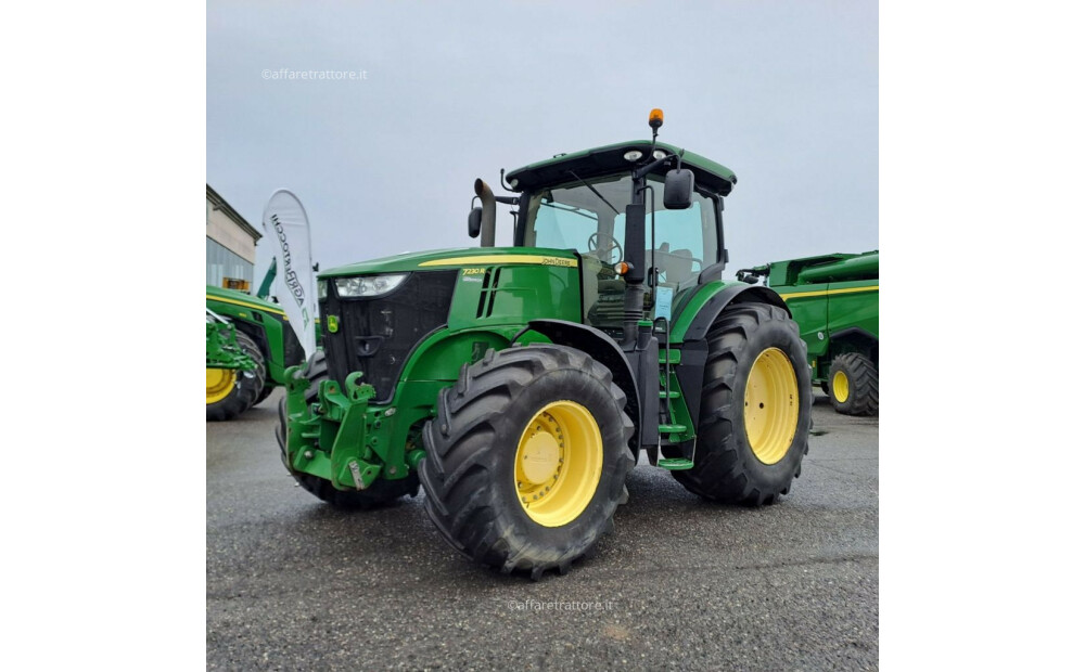 John Deere 7230R Używany - 2