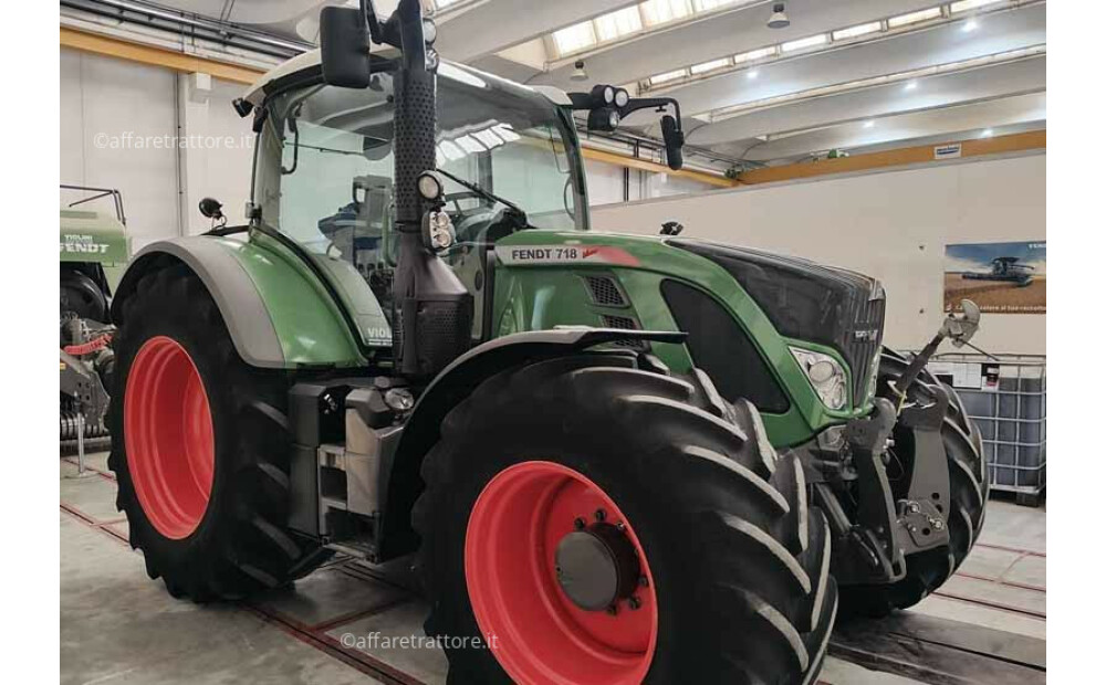 Fendt 718 VARIO Usato - 2