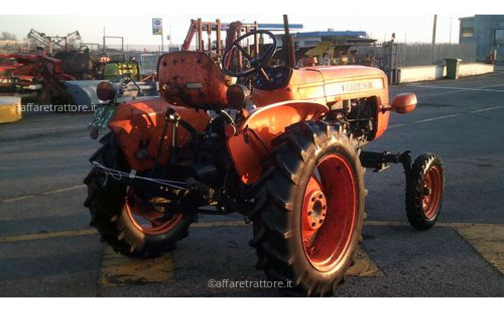 UŻYWANY CIĄGNIK ROLNICZY FIAT 215 - 2