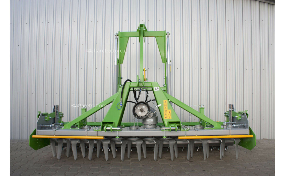 Bomet Kreiselegge / Power harrow / Herse rotative / Erpice rotante / Роторная борона / Brona wirnikowa 3 m Nowy - 2