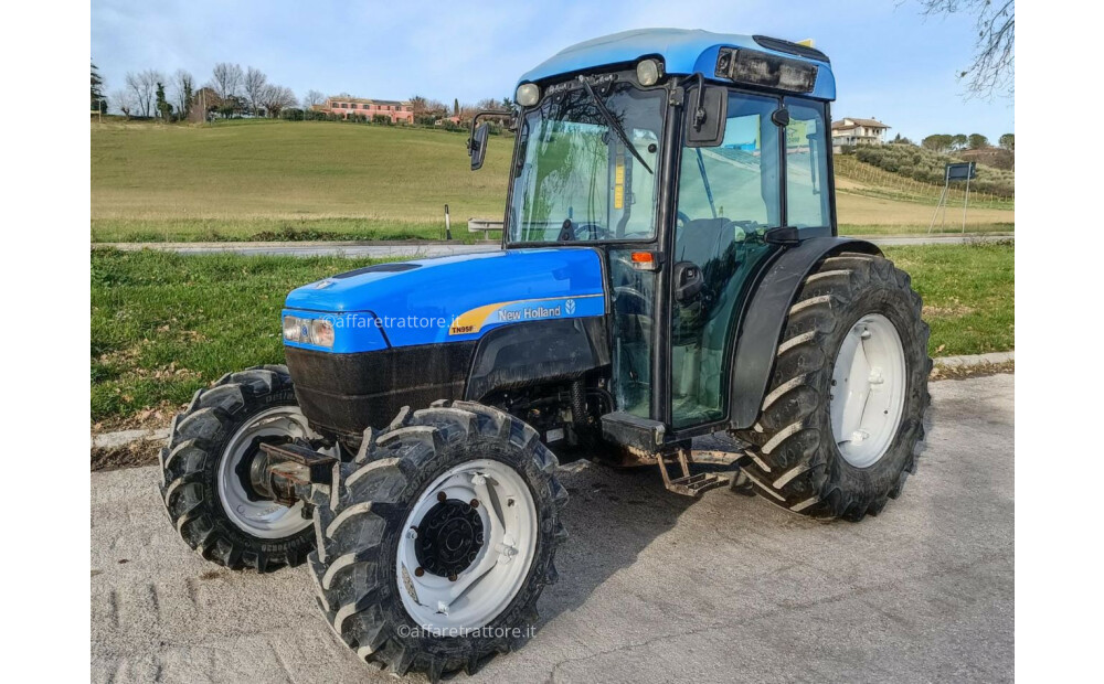 New Holland TN95FA Używany - 2