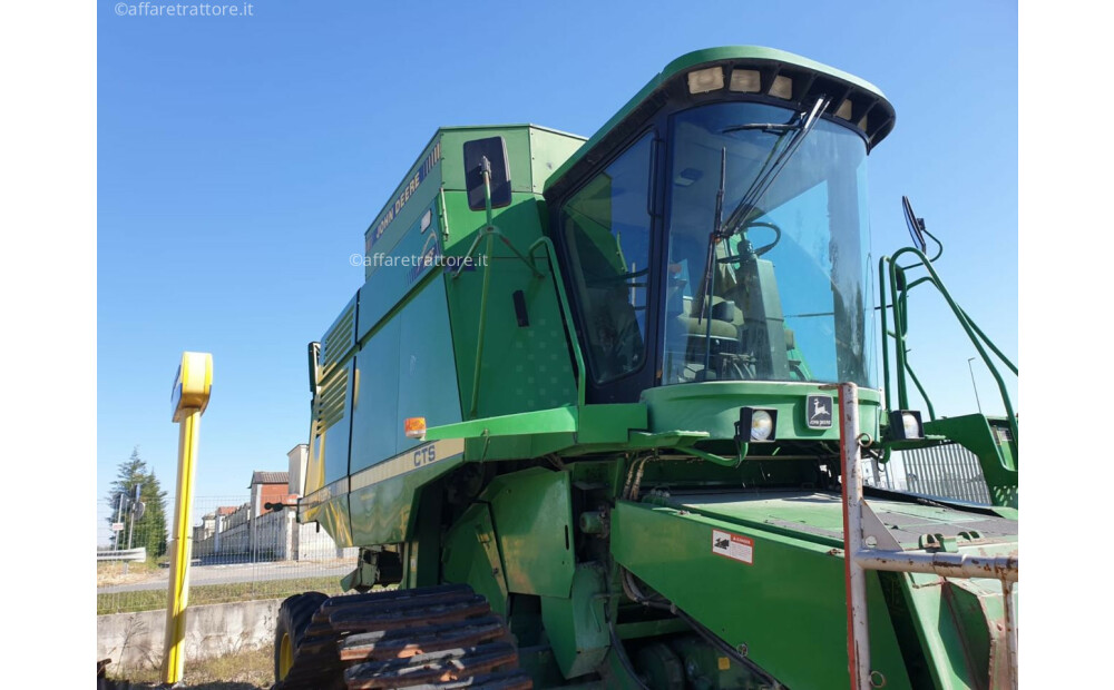 John Deere CTS Używane - 8