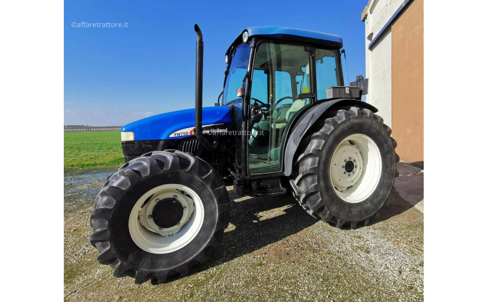 New Holland TND 75 Używany - 3