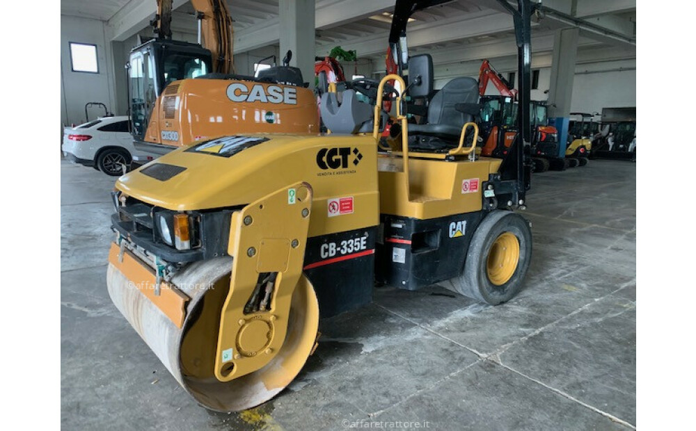 Caterpillar cb335-e Używane - 3