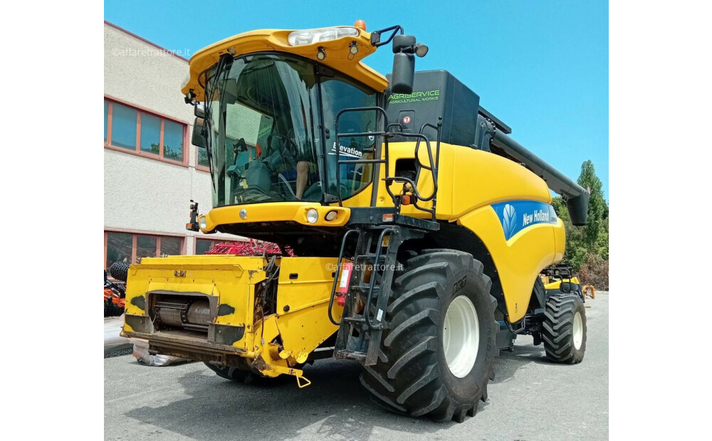 New Holland CR 9060 ELEVATION Używany - 3