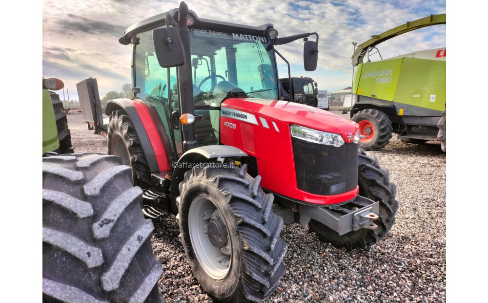 Massey Ferguson MF 4709 Używane - 1