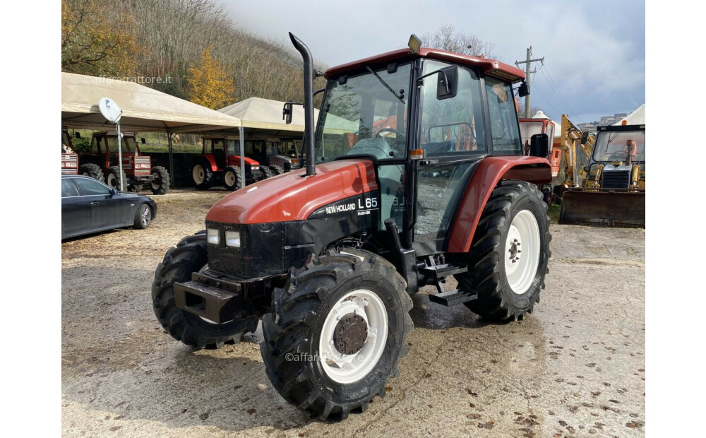 New Holland L65DT Używany - 1