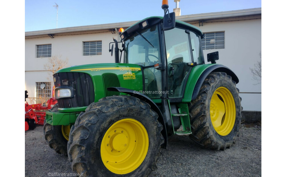 John Deere 6020 SE Używany - 1