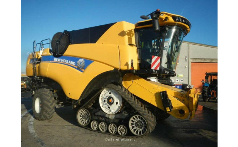 New Holland CX 7.90 SmartTrack Używany - 2