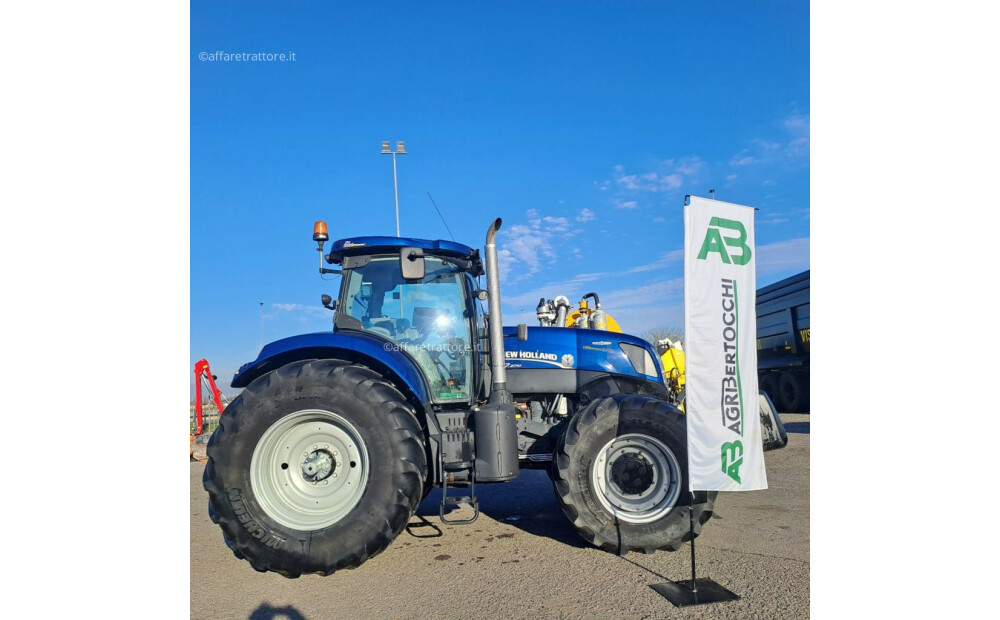 New Holland T7.270 AUTOCOMMAND BLUE POWER Używany - 4