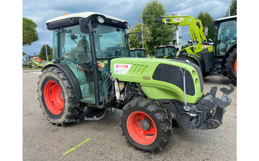 Trattore CLAAS NEXOS 240 VL - 2