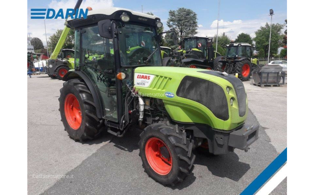 Trattore CLAAS Nexos 220 VE - 1