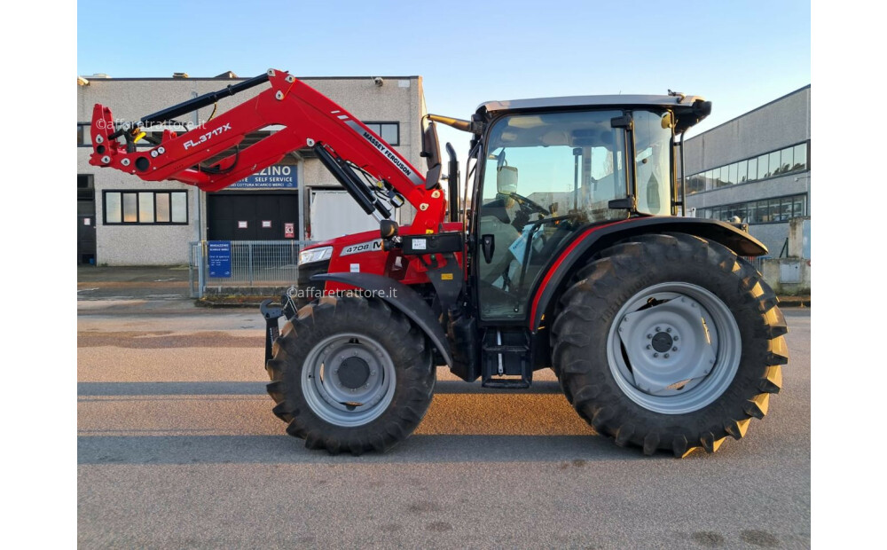 Massey Ferguson 4708M Używany - 2