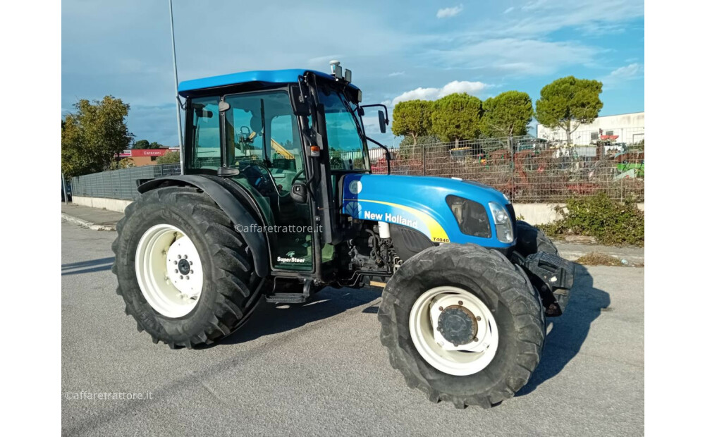 New Holland T4040 DELUXE Używany - 3