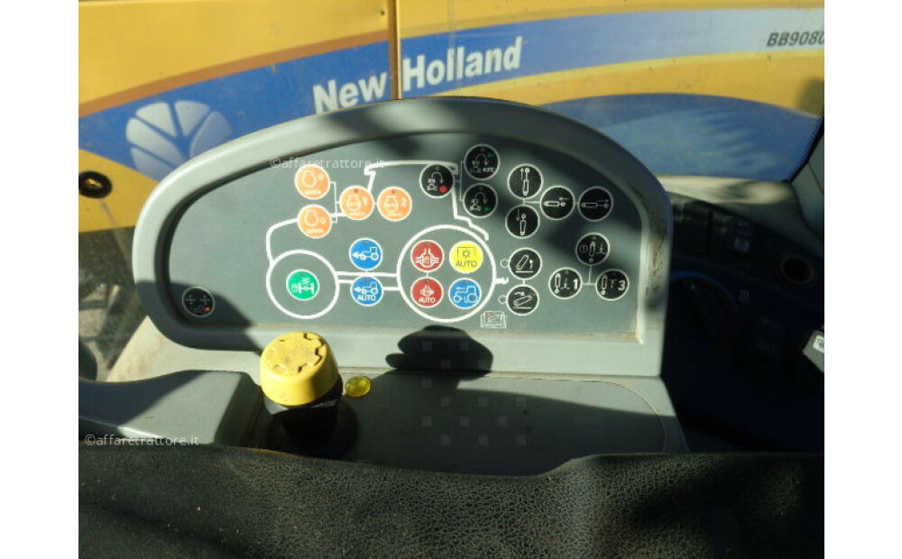 New Holland T8.390 Używany - 11