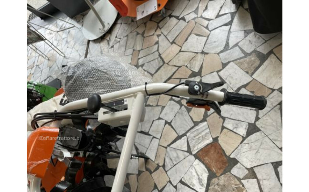 Motozappa Stihl MH 700 NUOVA 252 CC 7,1 CV benzina Nuovo - 5