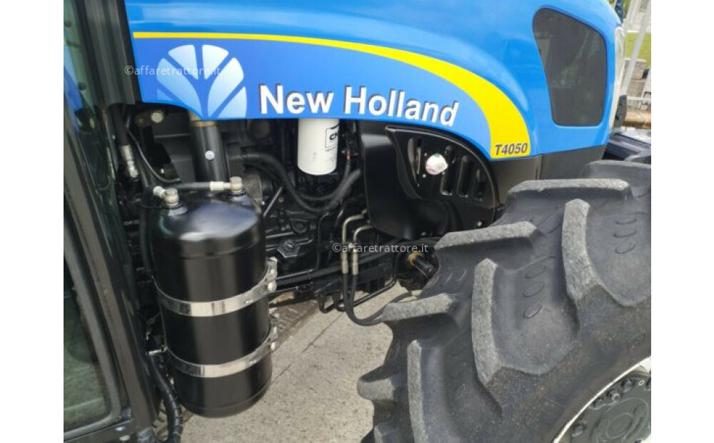 New Holland T4050 Używane - 13