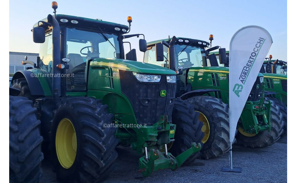 John Deere 7230 Używane - 2