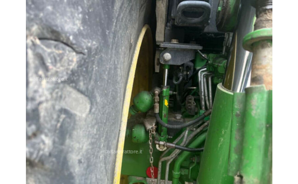 Używany John Deere 6210 R AutoPower - 10