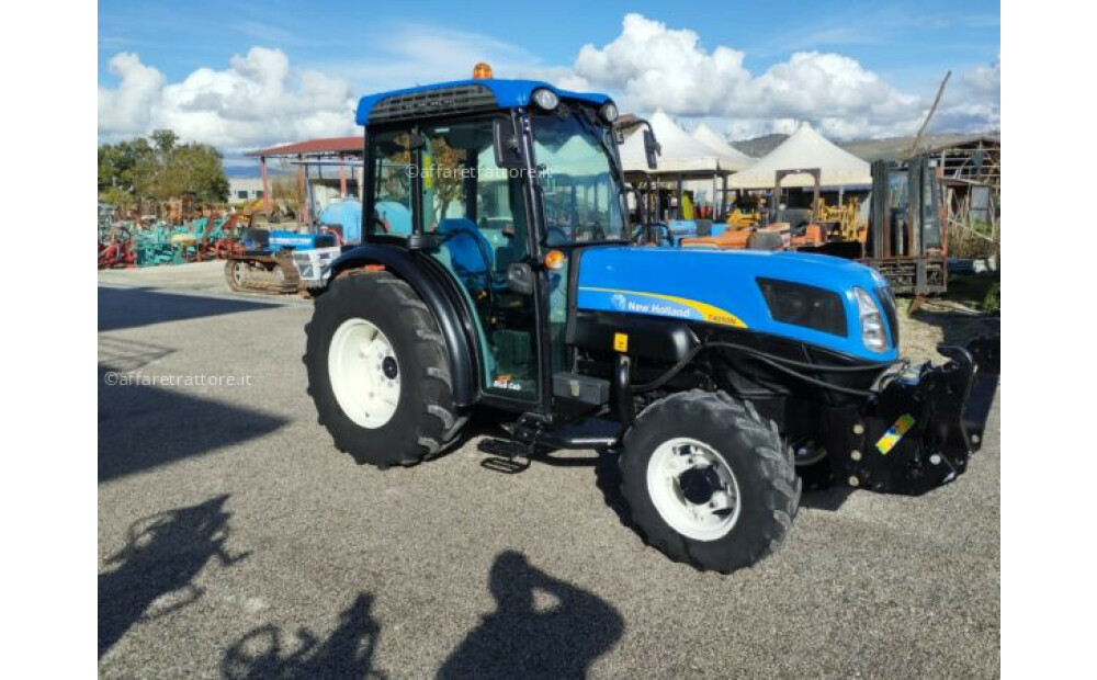 New Holland T4050 N Używane - 16