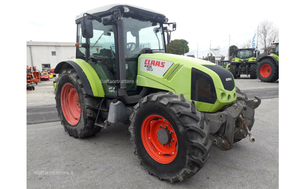 Ciągnik CLAAS AXOS 330 - 2