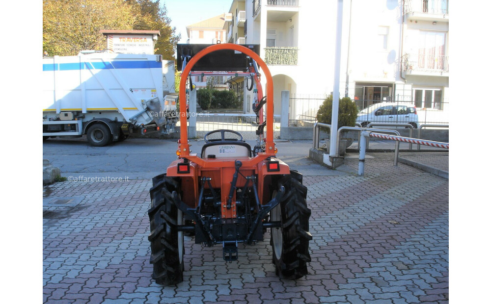 Kubota Bulltra B117/16 Usato - 3