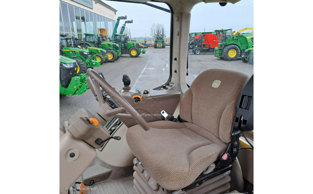 John Deere 7230R Używany - 8