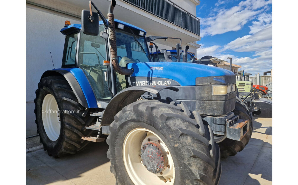 New Holland TM 135 Używane - 1