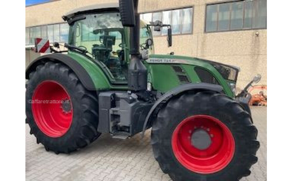 Fendt 724 VARIO SCR PROFI Używany - 2