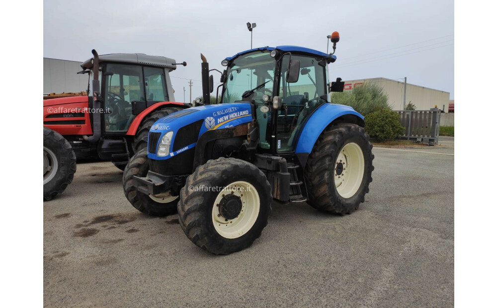 Używany ciągnik New Holland T5 105 - 1